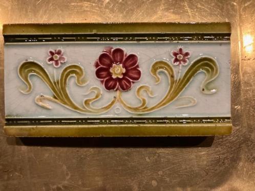 ART NOUVEAU TEGEL LE GLAIVE BELLE EPOQUE, Antiek en Kunst, Antiek | Keramiek en Aardewerk, Ophalen of Verzenden