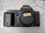 Canon T70 met franstalig boek, handl, flash en FD lenzen, Audio, Tv en Foto, Ophalen of Verzenden, Zo goed als nieuw, Canon