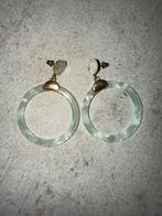Boucles d’oreilles Six vert clair, Handtassen en Accessoires, Oorbellen, Ophalen of Verzenden, Nieuw, Groen