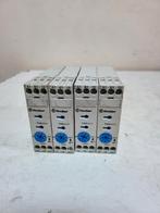 Finder Tijdrelais 8A 24-240V/AC - 870102400000 | 8 A | 400 V, Enlèvement ou Envoi, Utilisé