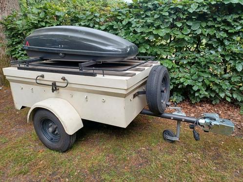 Gesloten aanhangwagen met dakkoffer, Auto diversen, Aanhangers en Bagagewagens, Gebruikt, Ophalen