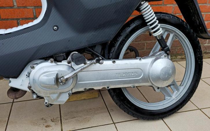 Honda Wallaroo project motor compleet (plug&play), Fietsen en Brommers, Brommeronderdelen | Scooters, Gebruikt, Honda, Blok, Ophalen