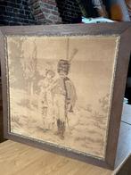 Tapisserie dans un cadre en bois, taille plus petite, Antiquités & Art, Tapis & Textile, Enlèvement