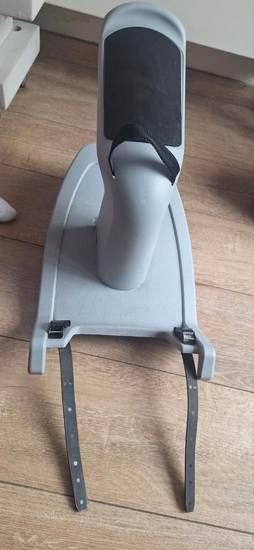 Kid sit meerijdplankje beschikbaar voor biedingen
