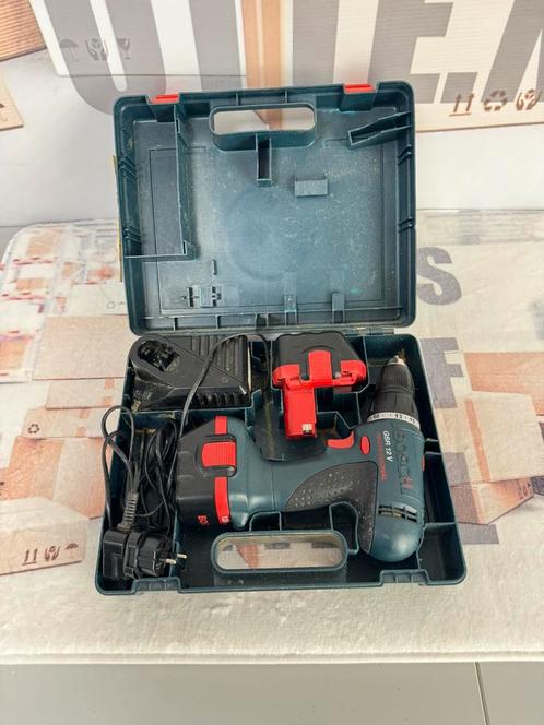 Bosch GSR 12V met 2 Accus Accu boormachine schroefmachine, Doe-het-zelf en Bouw, Gereedschap | Boormachines, Gebruikt, Boor- en Schroefmachine
