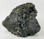 Vulkanische gesteente basalt lava steen, Ophalen of Verzenden, Mineraal