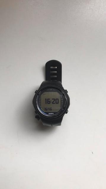 Suunto duikcomputer DX beschikbaar voor biedingen
