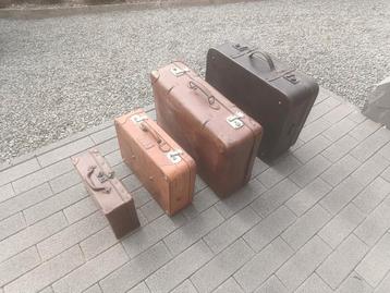 4 belles valises de voyage anciennes, rétro et vintage, Enlèvement