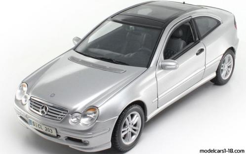 Mercedes W203 Sport Coupé 2004',  1-18 Dealer model., Hobby en Vrije tijd, Modelauto's | 1:18, Zo goed als nieuw, Auto, Overige merken