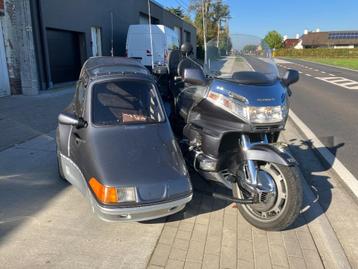 Honda Goldwing 1500 met zijspan in topstaat beschikbaar voor biedingen