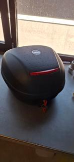 Givi topkoffer motor motorscooter, Ophalen of Verzenden, Zo goed als nieuw