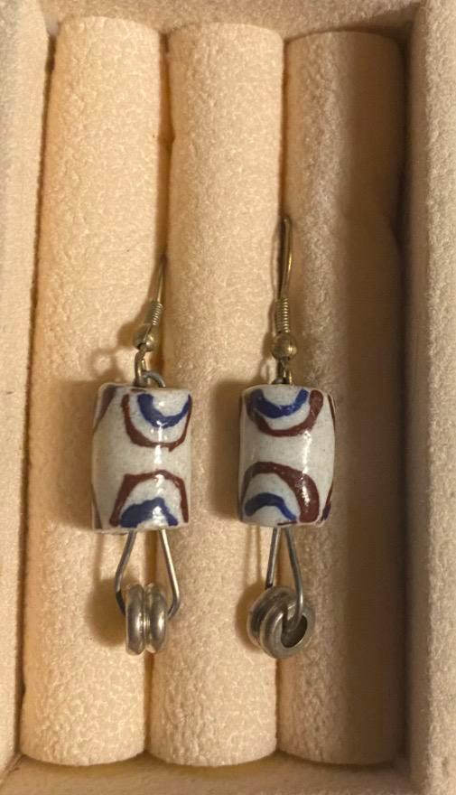 🔥 Keniaanse oorbelletjes - 2 cm, Handtassen en Accessoires, Oorbellen, Zo goed als nieuw, Ophalen of Verzenden