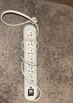 stekker voor 6, Enlèvement, Comme neuf