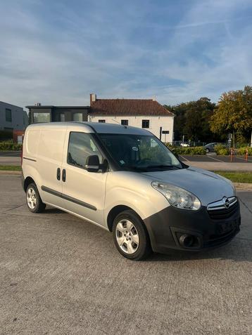 Opel combo beschikbaar voor biedingen