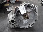 VERSNELLINGSBAK Fiat Grande Punto (199) (71773204), Gebruikt, Fiat