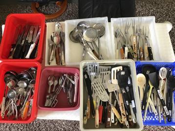 diverse soorten of loten van bestek beschikbaar voor biedingen