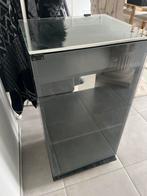 Glazen vitrine kast display zwarte kast radio platenspeler, Huis en Inrichting, Kasten | Vitrinekasten, Ophalen, Met deur(en)