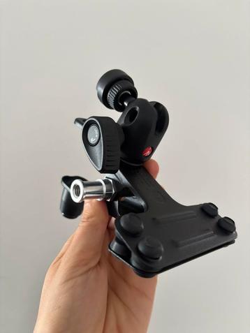 2 manfrotto klemmen met balhoofd beschikbaar voor biedingen