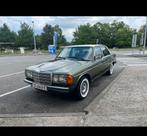 Mercedes 300d met airco, Autos, Oldtimers & Ancêtres, Boîte manuelle, Vert, Cuir, Berline