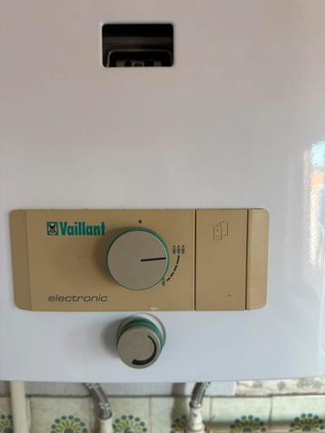 Vaillant electronic, Enlèvement, Comme neuf, Chauffe-eau