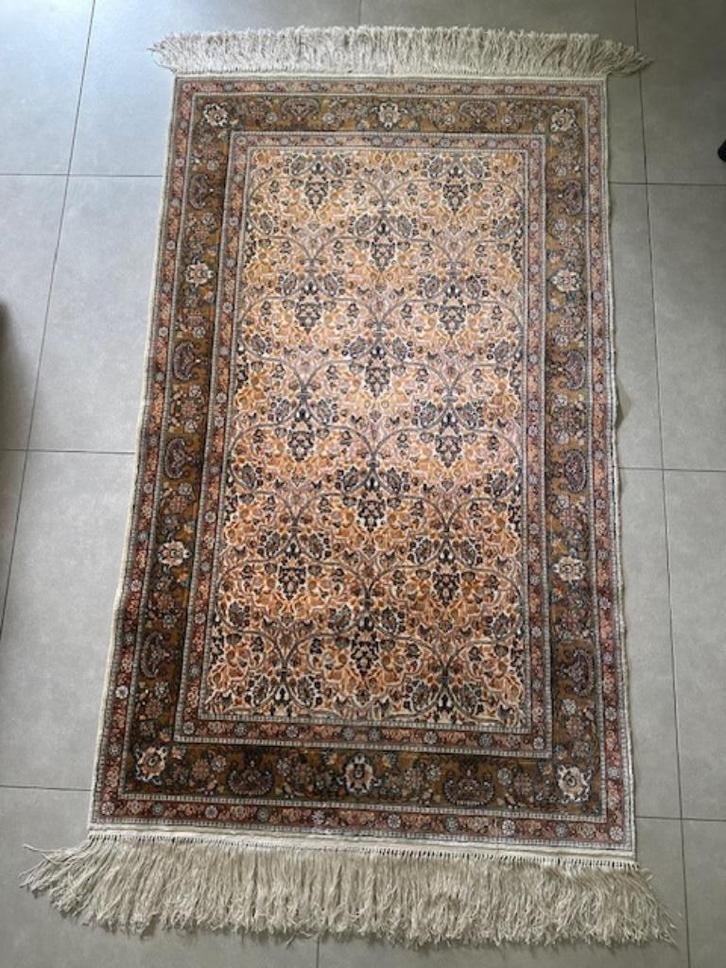 Elegant Perzisch/Kashan-stijl tapijt, Huis en Inrichting, Stoffering | Tapijten en Vloerkleden, Nieuw, 50 tot 100 cm, 150 tot 200 cm