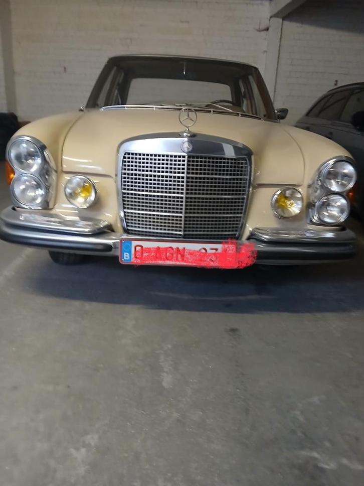 Mercedes Oldtimer 250S bouwjaar 1966 benzine, Auto's, Oldtimers, Particulier, Panoramadak, Mercedes-Benz, Benzine, Stadsauto, 4 deurs