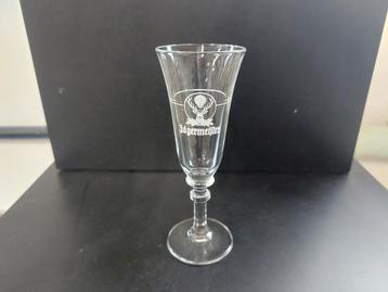 Oud jagermeister glaasjes  beschikbaar voor biedingen