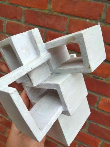 Vintage keramiek object constructivisme kubisme kunst beschikbaar voor biedingen