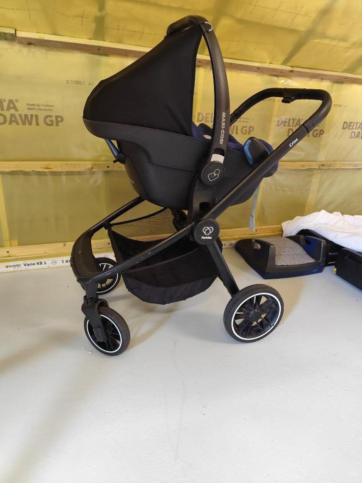 Pericles crios kinderwagen, Kinderen en Baby's, Kinderwagens en Combinaties, Gebruikt, Kinderwagen, Overige merken, Met autostoeltje
