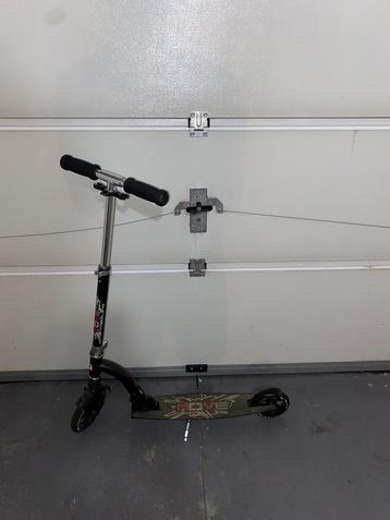 Scooter verplaatsen beschikbaar voor biedingen