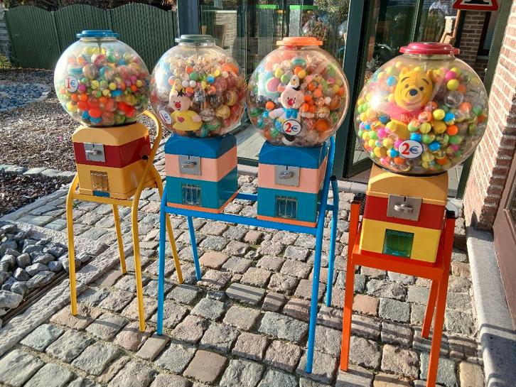 kauwgom automaat & capsule automaat & Distributeur a boules, Verzamelen, Automaten | Gokkasten en Fruitautomaten, Zo goed als nieuw