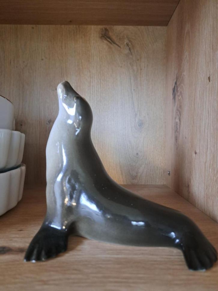 Lomonosov porselein - zeehond - seal, Antiek en Kunst, Antiek | Porselein, Ophalen of Verzenden