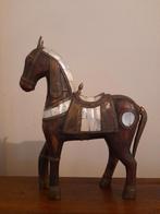 Cheval indien en bois (bois - cuivre - nacre), Antiquités & Art, Art | Sculptures & Bois, Enlèvement ou Envoi