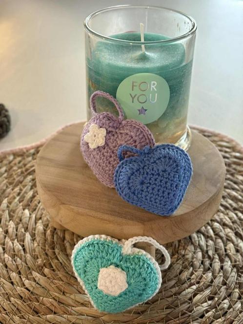 Handgemaakte armbandjes, oorbellen, kaarsen en nog veel meer, Hobby en Vrije tijd, Kralen en Sieraden maken, Nieuw, Ophalen