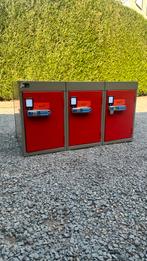 Metalen locker met elektrische slotjes, Huis en Inrichting, Ophalen, Gebruikt