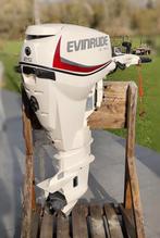 Evinrude 25pk etec met tiller handle (langstraat), Watersport en Boten, Buiten- en Binnenboordmotoren, Benzine, Buitenboordmotor