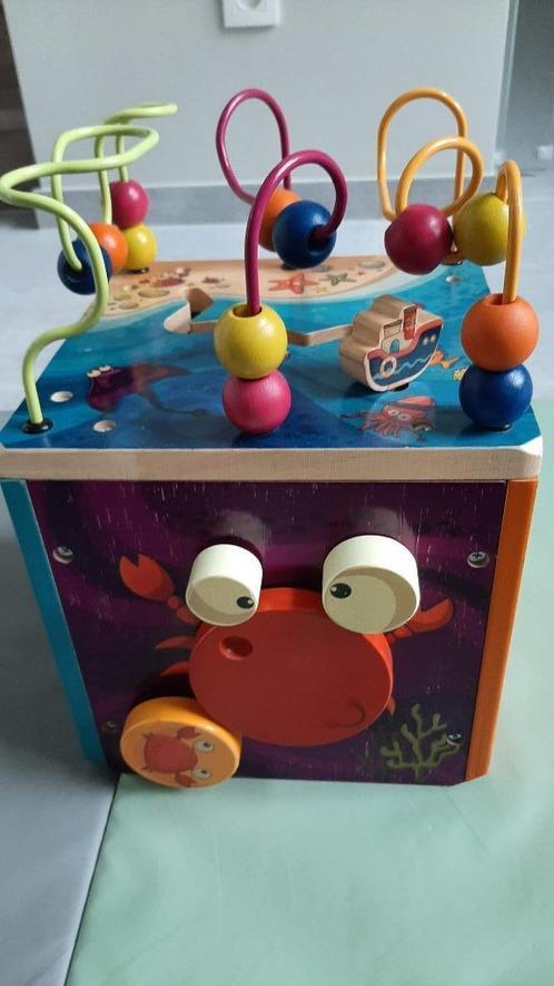 Educatieve houten speelkubus, Kinderen en Baby's, Speelgoed | Educatief en Creatief, Zo goed als nieuw, Ontdekken, Ophalen