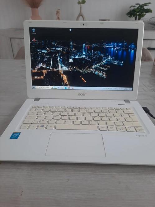Heel goede laptop Acer Aspire V3-371, 14 inch, accu slecht, Informatique & Logiciels, Ordinateurs portables Windows, Utilisé, 14 pouces