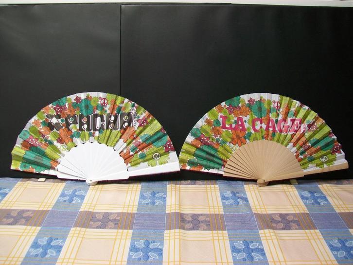 Pacha La Pineda - La Cage Salou - Waaier Handwaaier, Verzamelen, Merken en Reclamevoorwerpen, Nieuw, Gebruiksvoorwerp, Ophalen of Verzenden