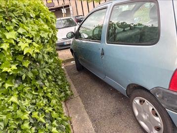 Renault avendre, Autos, Boîte manuelle, Bleu, 2 portes, 5 places