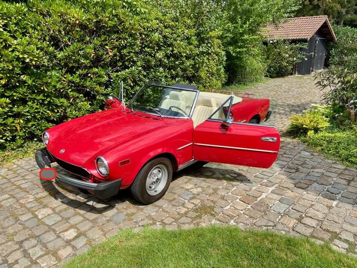 Fiat Sport Spider 1978, Auto's, Oldtimers, Particulier, Bluetooth, Elektrische ramen, Lederen bekleding, Open dak, Radio, Fiat