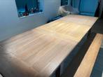 Table en chêne blanchi avec rallonge et 2 bancs., Maison & Meubles, Tables | Tables à manger, Chêne, Utilisé