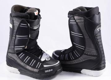 Chaussures de snowboard 42 EU THIRTYTWO ULTRALIGHT noir/blan, Envoi, Neuf, Chaussures