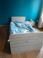 Meegroeibed met nachtkastje, Ophalen, Zo goed als nieuw, Eenpersoons