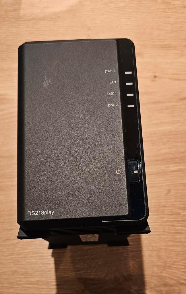 NAS DS218 Play, Computers en Software, Servers, Gebruikt, Ophalen of Verzenden