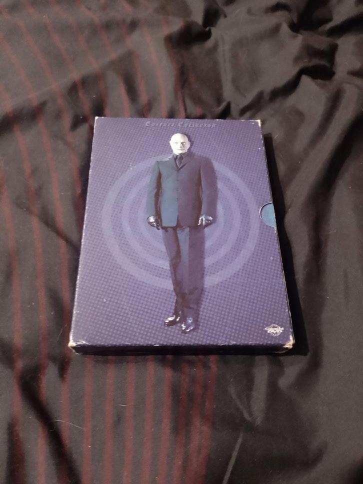 A vendre en coffret DVD l'intégral Fantômas Louis De Funes, CD & DVD, DVD | Comédie, Comme neuf, Comédie d'action, Coffret, À partir de 9 ans