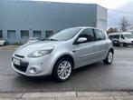 Renault Clio III 1.2 16V TomTom Edition, Auto's, Renault, Voorwielaandrijving, Stof, Parkeersensor, Zwart