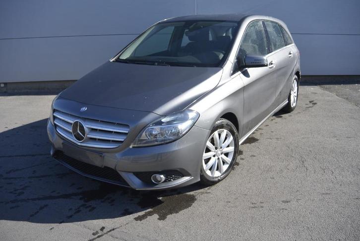Mercedes B200 Benzine || VERKOCHT  ||, Auto's, Mercedes-Benz, Bedrijf, Te koop, B-Klasse, ABS, Achteruitrijcamera, Adaptive Cruise Control