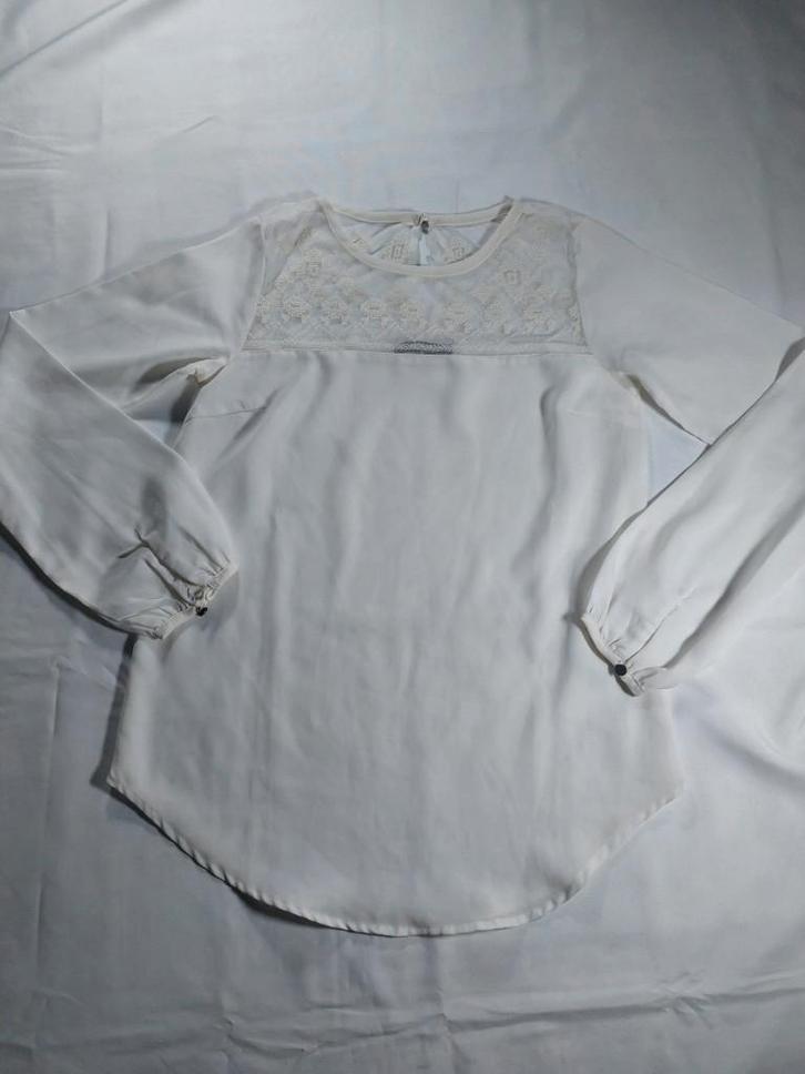 Blouse blanche de la marque Vila Clothes, Vêtements | Femmes, Blouses & Tuniques, Comme neuf, Taille 36 (S), Blanc, Enlèvement ou Envoi