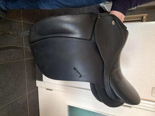 Semiboomloos dressuurzadel, Dieren en Toebehoren, Paarden en Pony's | Zadels, Zo goed als nieuw, Dressuur, Ophalen of Verzenden